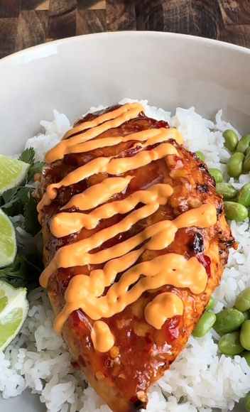 Sweet Chili Chicken Bowl with Coconut Lime Drizzle – The Flavor Combo You Didn’t Know You Needed!