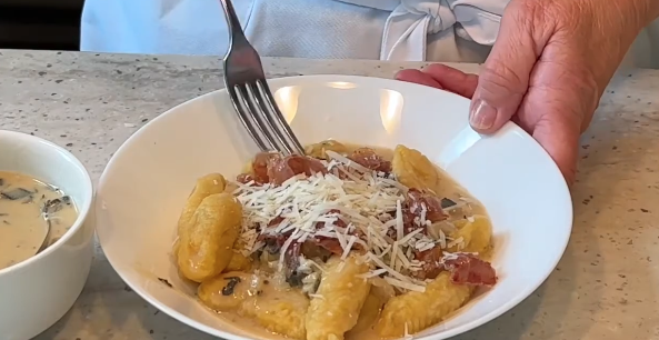 Sage Gnocchi with Cream Sauce: A Comfort Food You’ll Crave Again and Again