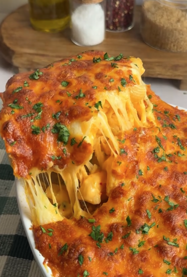 Buldak Kimchi Mac and Cheese: The Cheesy Spicy Comfort Food You Didn’t Know You Needed