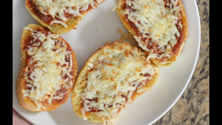 Air Fryer Garlic Toast Pizza: The Lazy Shortcut Recipe You’ll Make Again and Again